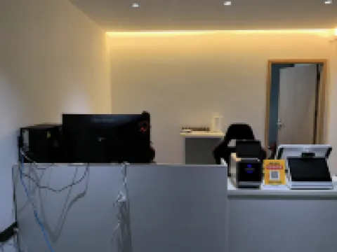 Little Red Hand Esports Hotel