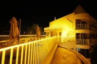 Outside the ancient city • Fanjian