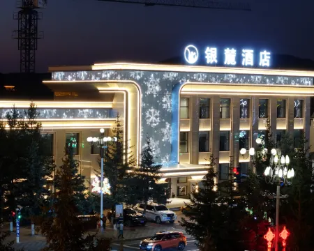 Yinlu Hotel Hotel di Mohe