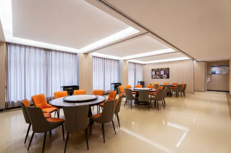 Wanlv Lakeside Residence Отели в г. Дунюань