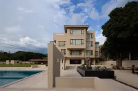 Sanqian Courtyard Hotels near Guan Hu Village