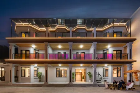 Lushan Xiufeng Yard Homestay (Xiufeng Scenic Area) Отели рядом с достопримечательностью «Xiu Feng»