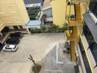 Longling Mengnuo Town Longteng Business Hotel - Park Yeri