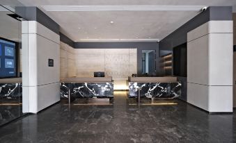 Xuchang Fat Donglai Times Square Cao Wei Ancient City Atour Hotel