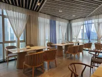 Shenzhen Poxi Light Residence (Shenzhen Bay Houhai Store) Hotels near Poly Theatre