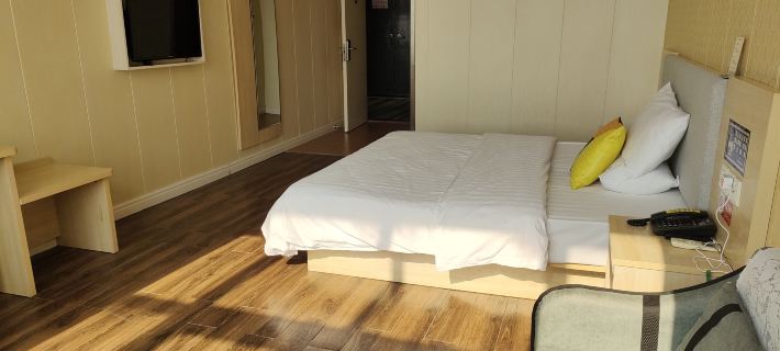 Tailingda Hotel (Taihe Bus Station) Hotels in Taihe