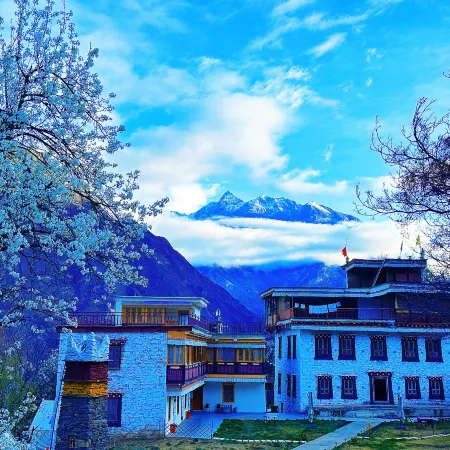 Danba Gehai Courtyard Homestay (Zhonglu Tibetan Village)