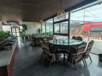 Fanjing Camp RV Guesthouse · Mount Kailash Base Camp