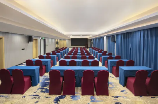 H Hotel (Xingyang Zhengzhou High-speed West Station)