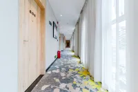 Nuoting Hotel Chain Hotel · Selected (Shaoguan Xihe Sports Center Donggangling) - 2-نجوم