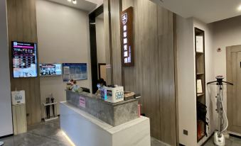 Youth Sunshine Boutique Hotel (Quanzhou Puxi Wanda Ginza store)