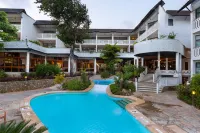 Travellers Beach Hotel & Spa - Beach