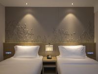 桔子水晶北京南锣鼓巷酒店 - 暗香双床房