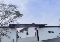 平湖滿亭芳中国式旅館 平湖のホテル