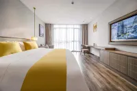 Four Seasons Hotel Changde Shangchuan Hotels near Hunan University of Arts and Science Ideological and Political Theory Course Teaching Department
