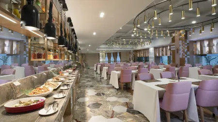 Howard Johnson Huaihai Hotel Shanghai Отели рядом с достопримечательностью «Laiyifen»