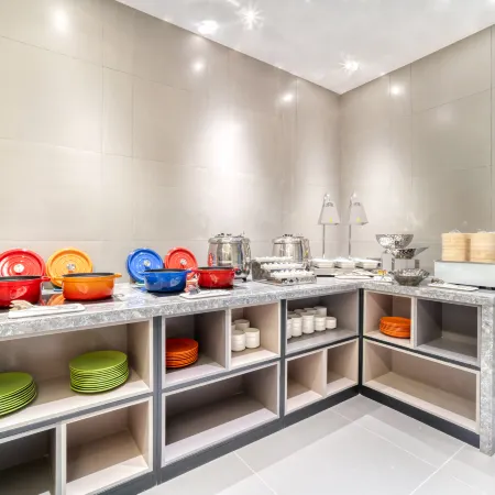 Homeinn Selected Hotel (Huzhou Aishan Yintai City Yishang Street)