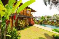 Villa Gardenia Bandung Hotels in Parongpong