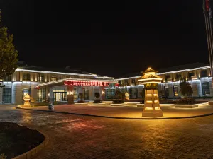 Alta River Garden Hotel