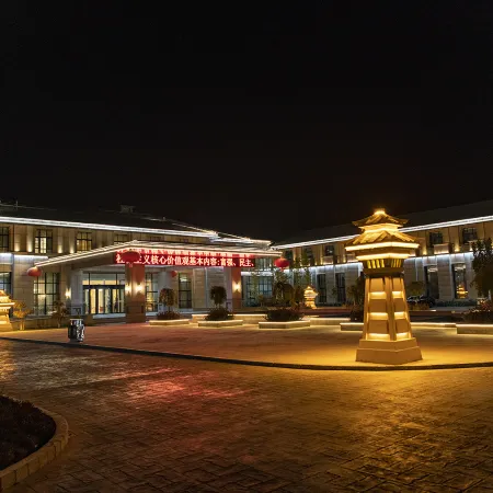 Alta River Garden Hotel