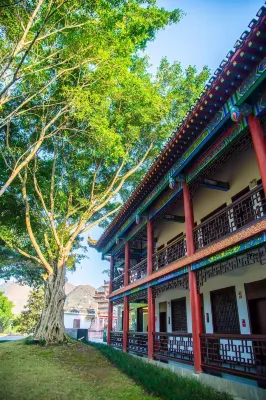 Xiyuan Bieyuan Resort (Malinghe Canyon Scenic Area) Hotel dekat Xingyi East Passenger Transport Terminal