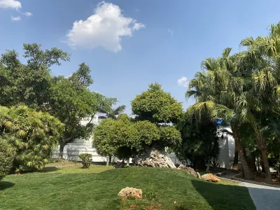 Kalothi Hotel Hotels in Jianshui People's Government/Excursion Train