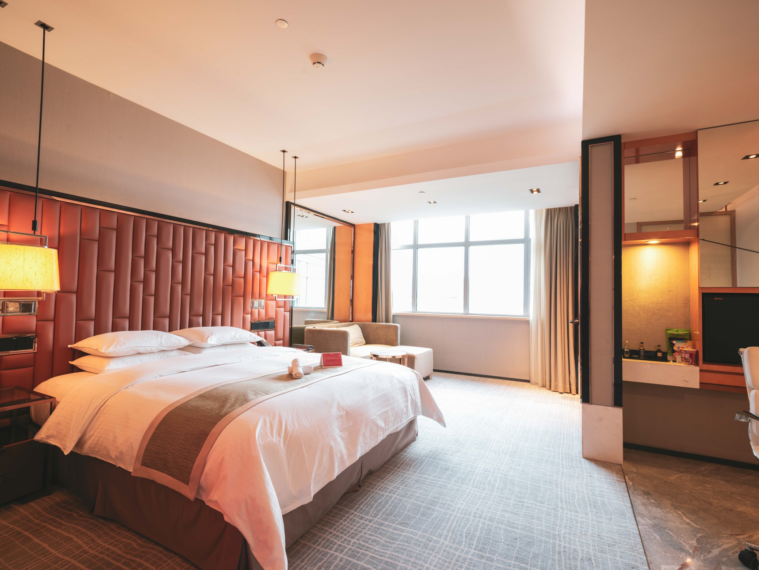 Ramada Plaza Shanghai Pudong Airport Hotel Overview