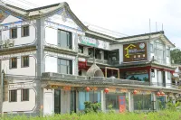 Puzhehei Ailianju Boutique Meijing Folk Customs Inn Hotels in Swan Lake