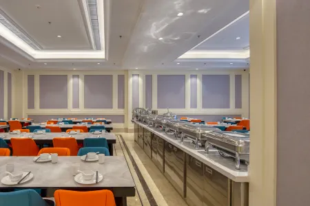 Vienna Hotel (Beijing Changping Science and Technology Park) Отели рядом с достопримечательностью «Tank Museum»