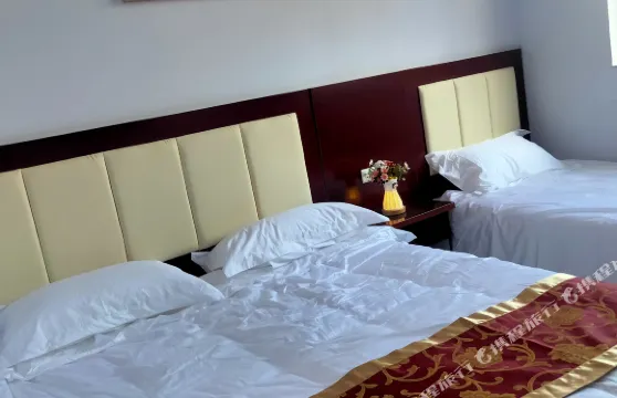 沽源草上飛農莊