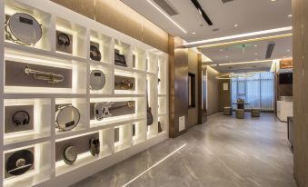 Homeinn Plus Hotel (Linyi Wuzhou Lake Grand Theater)