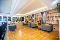 Junyi Select Hotel (Wanda Plaza, Huangshigang District)