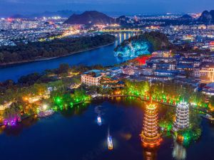 Venus Royal Hotel (Guilin Elephant Trunk Hill Sun and Moon Twin Towers)