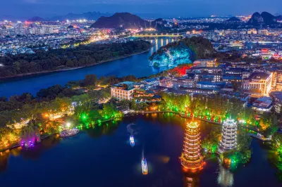 Venus Royal Hotel (Guilin Elephant Trunk Hill Sun and Moon Twin Towers) Hotels near Zizhou Island