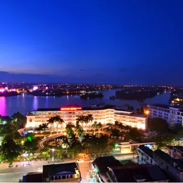 Century Riverside Hue
