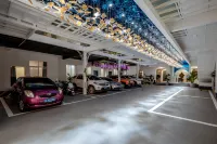 Lushan Huadian Biyuan Theme Hotel - موقف سيارات