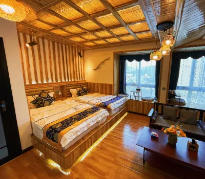 Xuan'en Qingfeng Xiaozhu Homestay Hotel dekat Xuan'en County Riverside Square