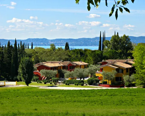 Poiano Garda Resort Appartamenti Hotel a Costermano