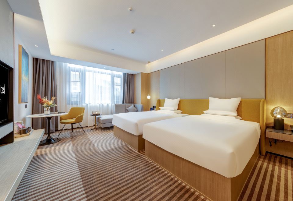 문 호텔의 조식 뷔페 공간 이미지