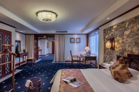 Dolton International Hotel