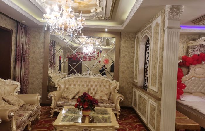 Luobei Jinpeng Fashion Express Hotel