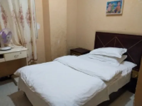 Renhuai Heyi Hostel