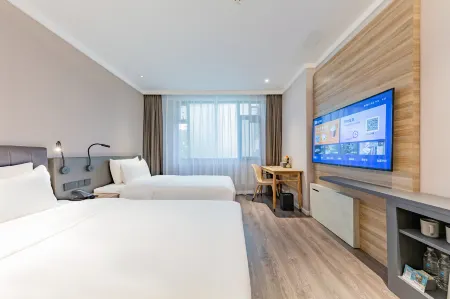 Chengju Hotel (Haikou Qilou Old Street)