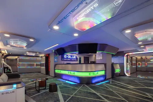 Sanya E-BLUE E-sports Hotel