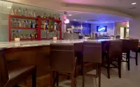 吉布斯市中心河濱飯店 - 酒吧