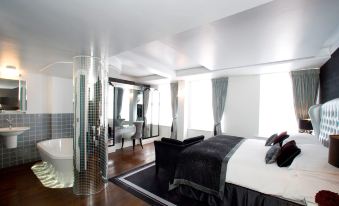 Karma Sanctum Soho Hotel