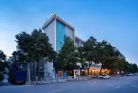 Morning Inn Hotel (Lengshuijiang Commercial Pedestrian Street) Hotels near Xiangxiang Roasted Seeds And Nuts Store