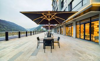 All Seasons Hotel (Jiande Xin'an Riverside Store)