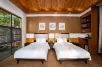 Ch'an Town Resorts