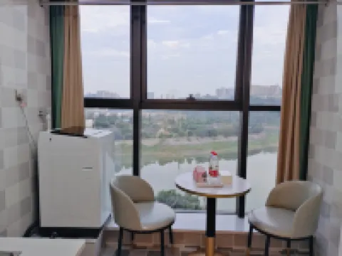 A RAY OF SUNSHINE B & B (Vientiane Hotel)